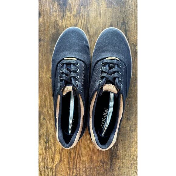 Olukai Makani Black Canvas Lace Up Casual Sneaker Tan Leather Accents SZ 7 - Picture 3 of 9